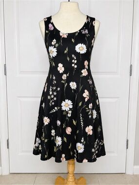Express Floral Sleeveless Shift Dress Black Pink Purple Size 11/12 (L)